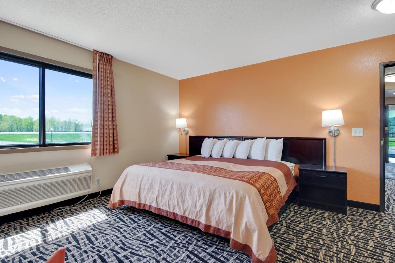 Americas Quality Inn & Suites - Finlayson エクステリア 写真