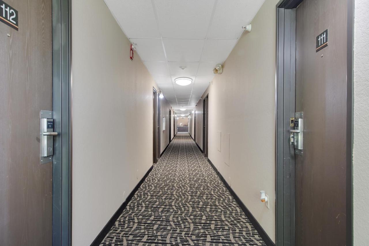 Americas Quality Inn & Suites - Finlayson エクステリア 写真