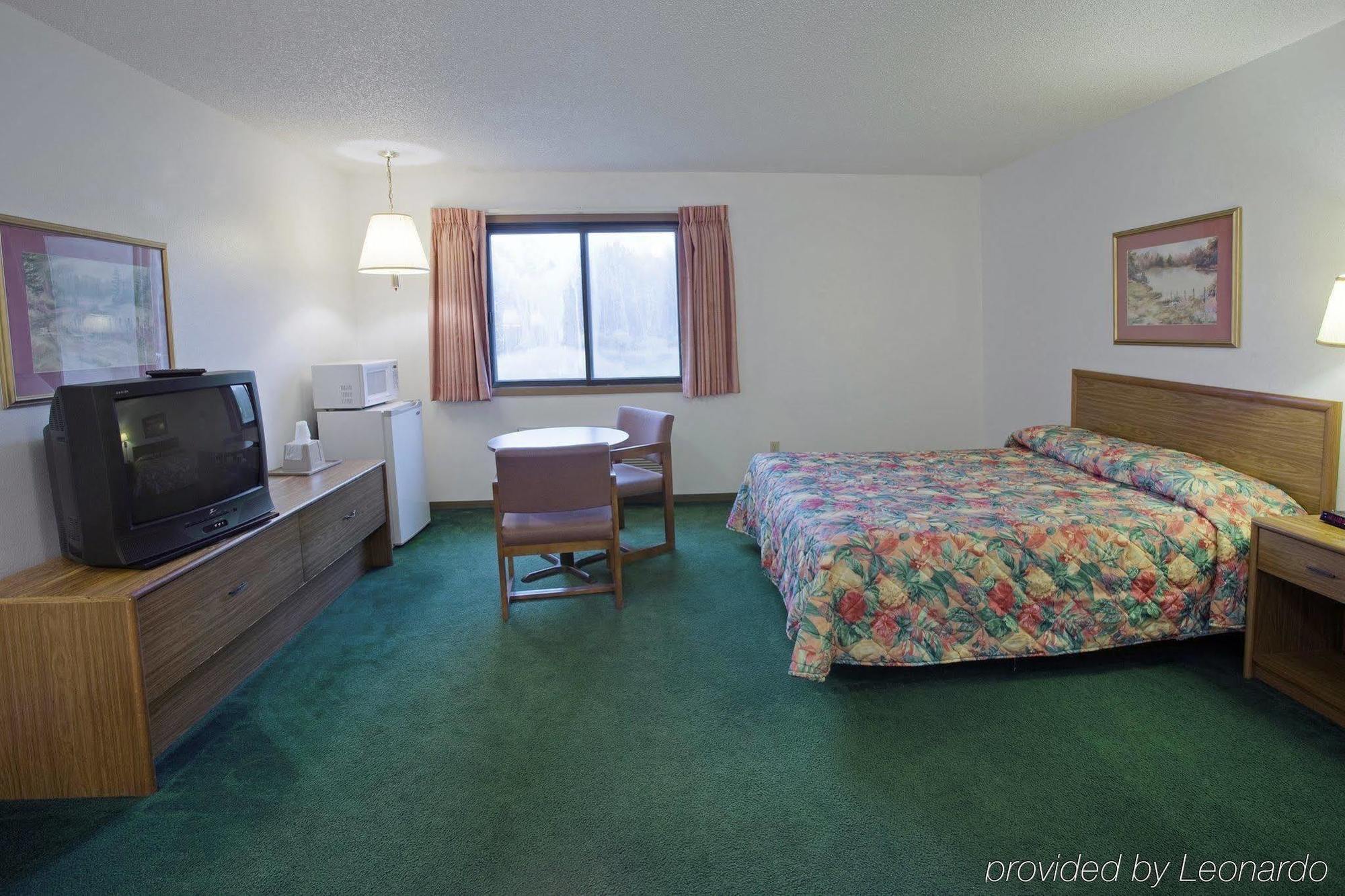 Americas Quality Inn & Suites - Finlayson エクステリア 写真