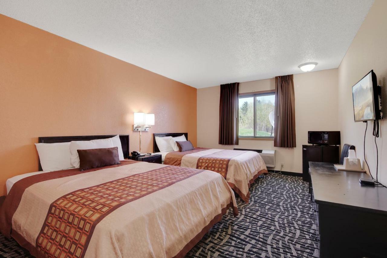 Americas Quality Inn & Suites - Finlayson エクステリア 写真